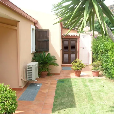 Tatil Evi Casa Dei Fiori Chia