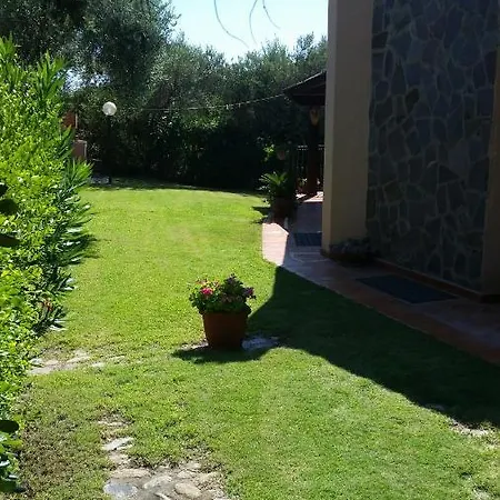 Casa Dei Fiori Chia